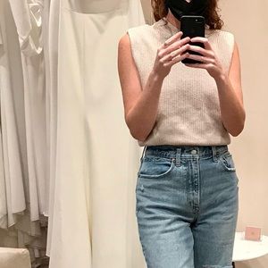 A&F beige/cream sweater vest